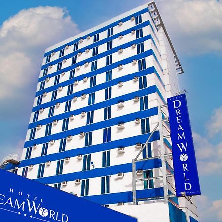 Hotel Dreamworld North Edsa 케손시티 외부 사진
