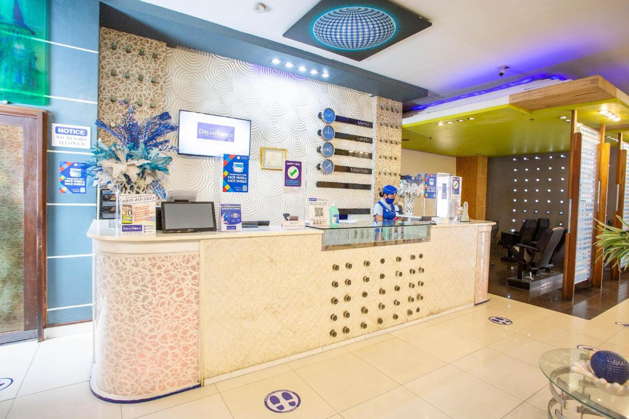 Hotel Dreamworld North Edsa 케손시티 외부 사진